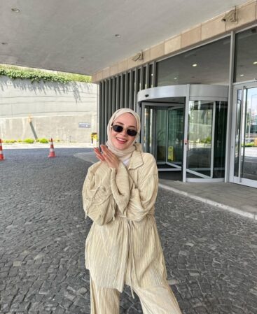 Bej Piliseli Kimono Takım